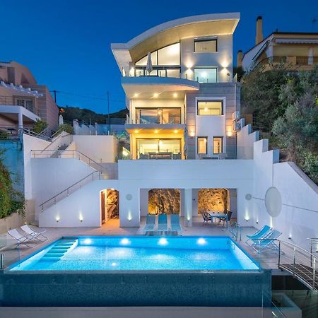 Villa Evian ปาเลออน ซิฟลิคิออน ภายนอก รูปภาพ