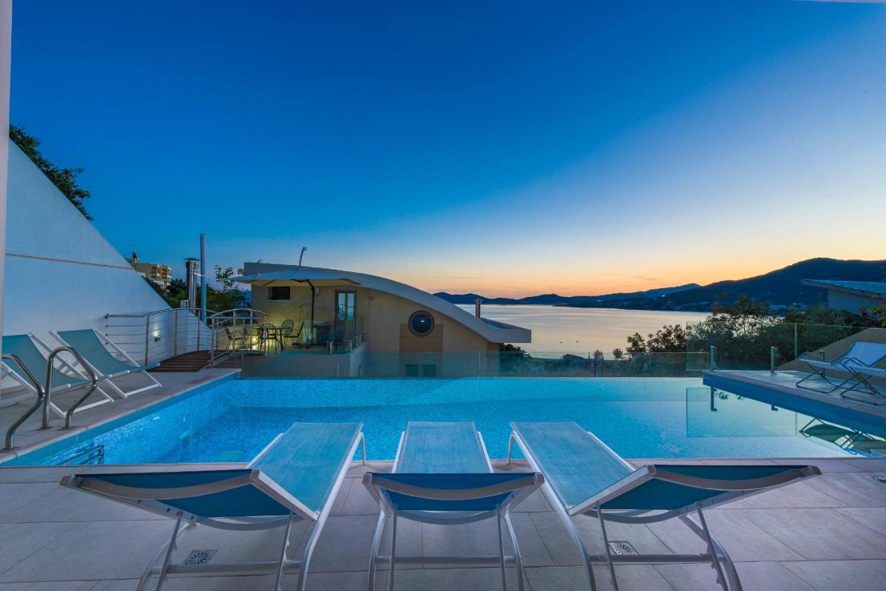 Villa Evian ปาเลออน ซิฟลิคิออน ภายนอก รูปภาพ