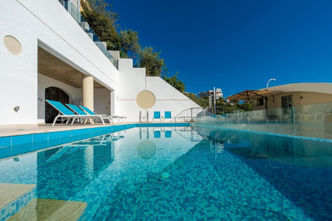 Villa Evian ปาเลออน ซิฟลิคิออน ภายนอก รูปภาพ